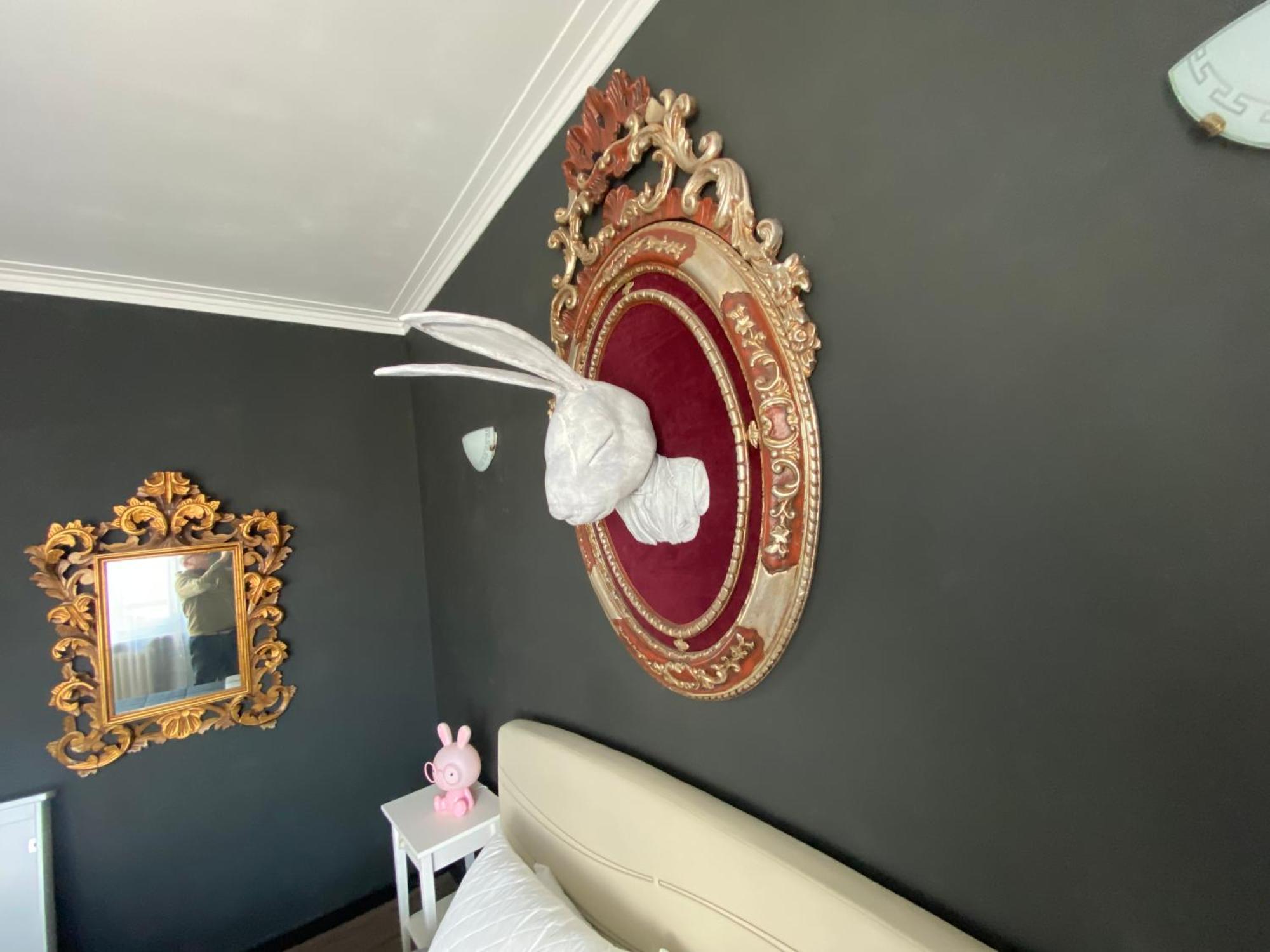 Attico White Rabbit *